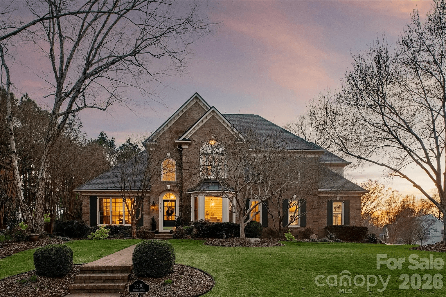 Beritstrasse Court in Ballantyne · Charlotte, Charlotte